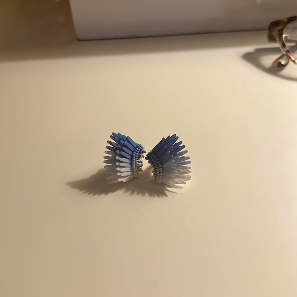 Migionne Gavigan mini wings